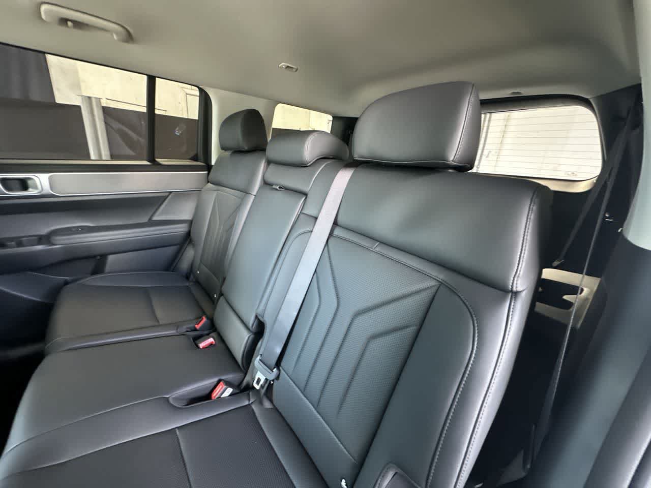 New 2027 Hyundai Santa Fe SEL FWD image 22