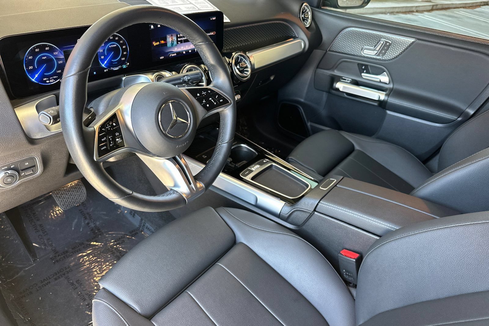 Certified 2024 Mercedes-Benz EQB 300 4MATIC image 11