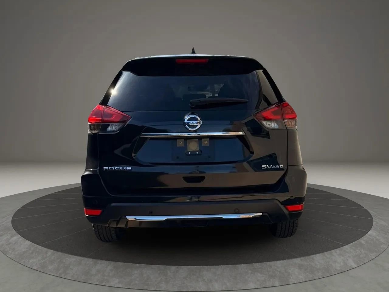 Used 2020 Nissan Rogue SV image 4