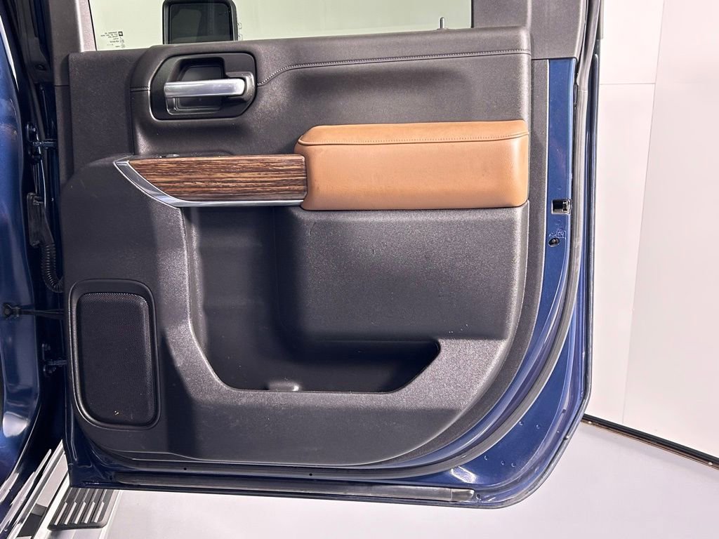 Used 2023 Chevrolet Silverado 3500 High Country image 13