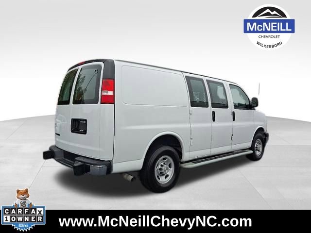 Used 2024 Chevrolet Express 2500 w/ Driver Convenience Package RWD image 6