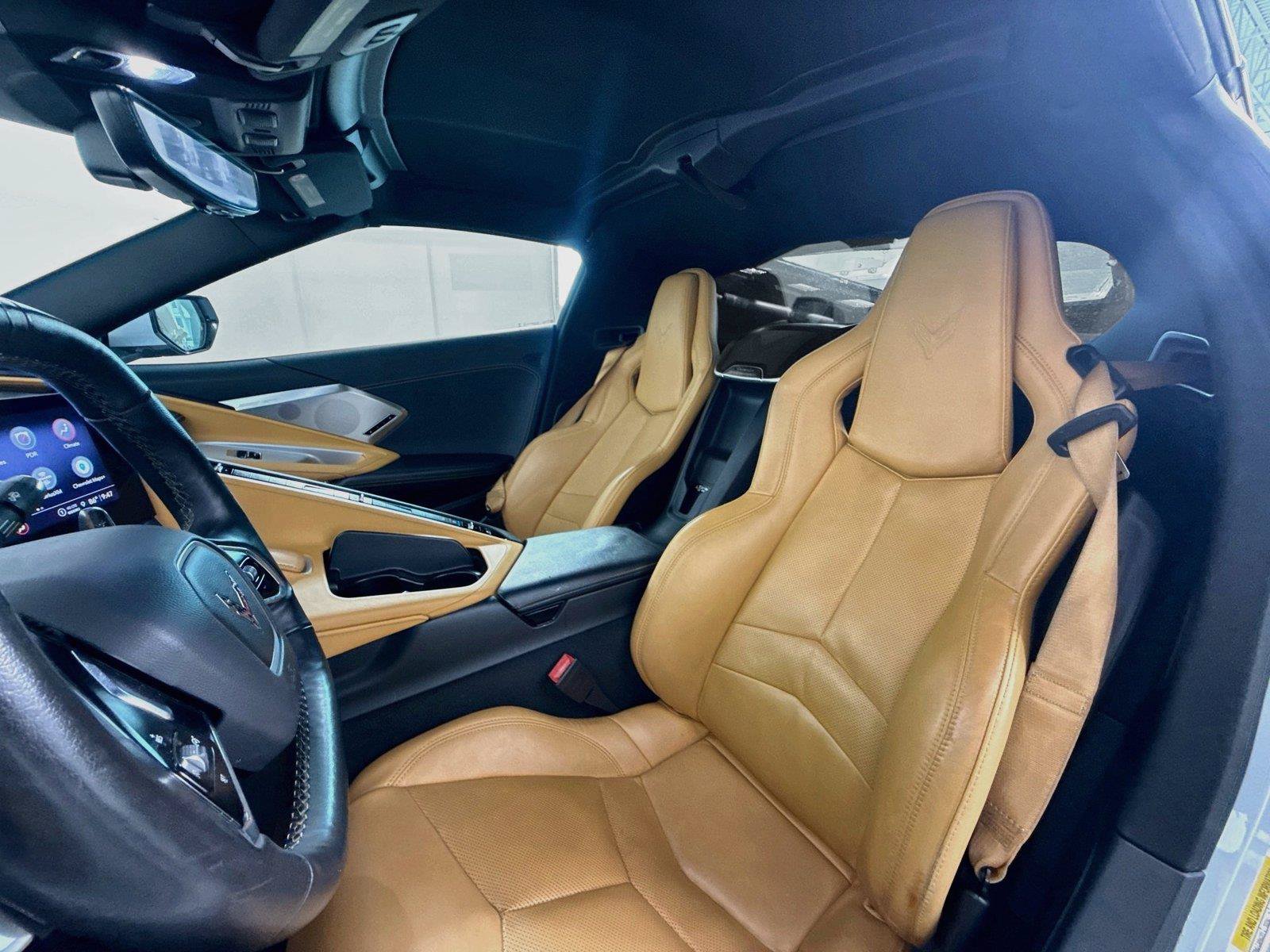 Used 2021 Chevrolet Corvette Stingray Preferred Cpe w/ Z51 Performance Package RWD image 8