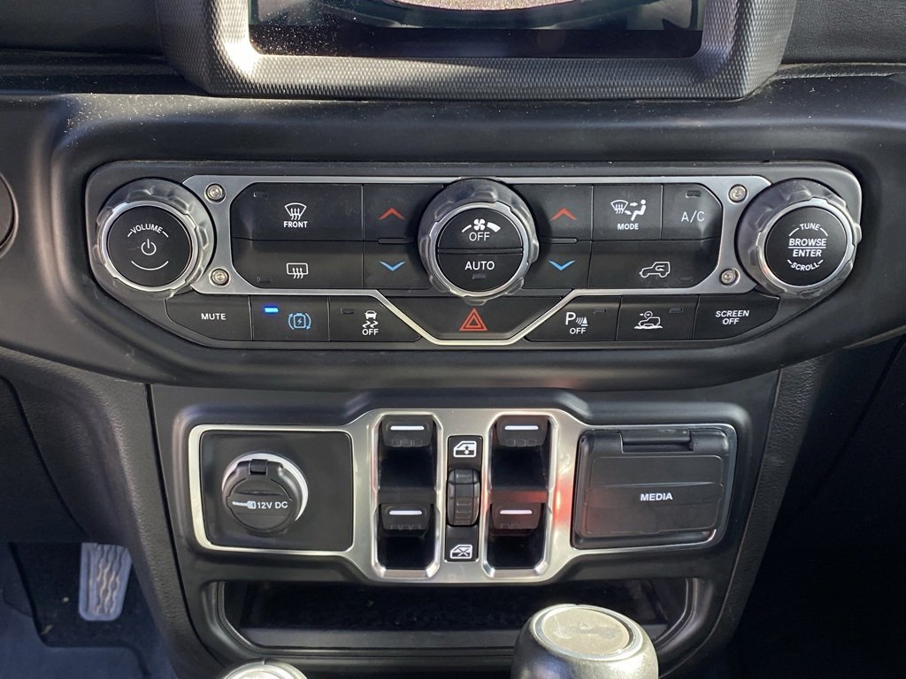 Used 2023 Jeep Wrangler Unlimited Sahara w/ Safety Group image 18