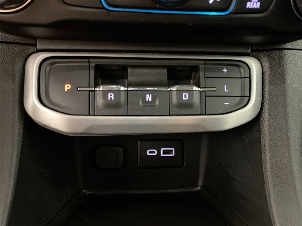 Used 2023 GMC Acadia SLE w/ Driver Convenience Package image 19