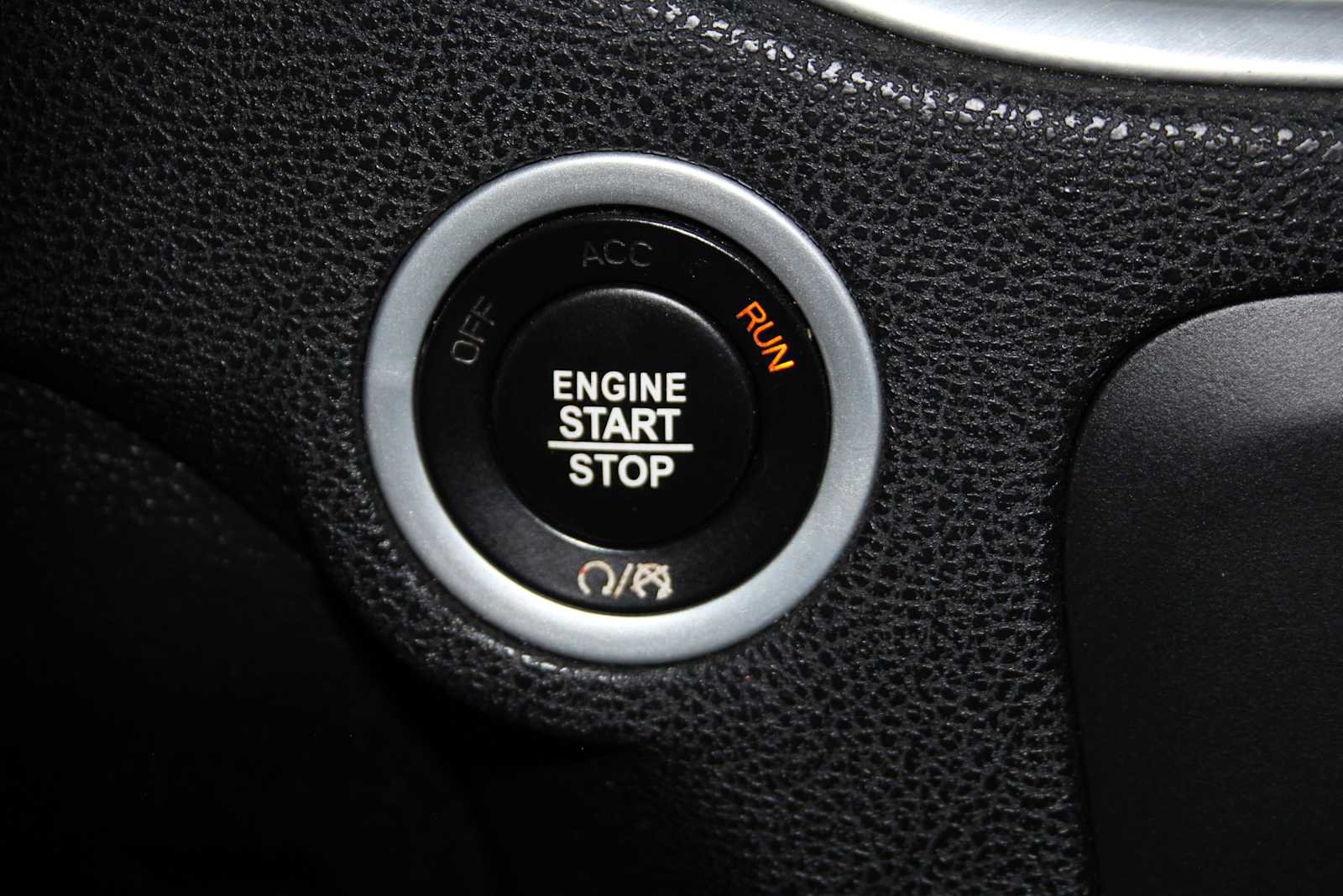 Used 2022 Dodge Charger SXT RWD image 32
