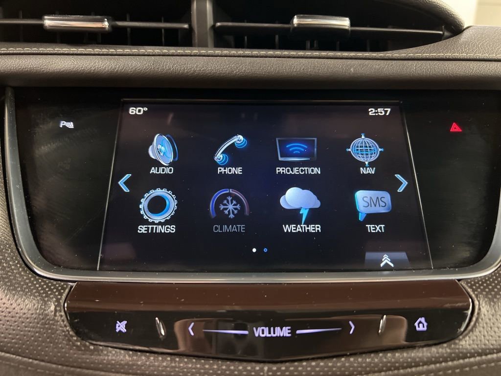 Used 2017 Cadillac XT5 Luxury w/ Driver Awareness Package AWD/4WD image 10