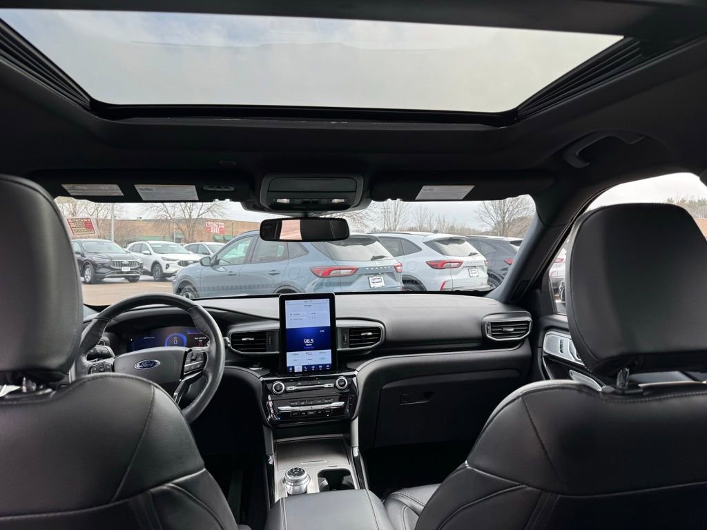 Certified 2022 Ford Explorer ST w/ ST Street Pack image 14