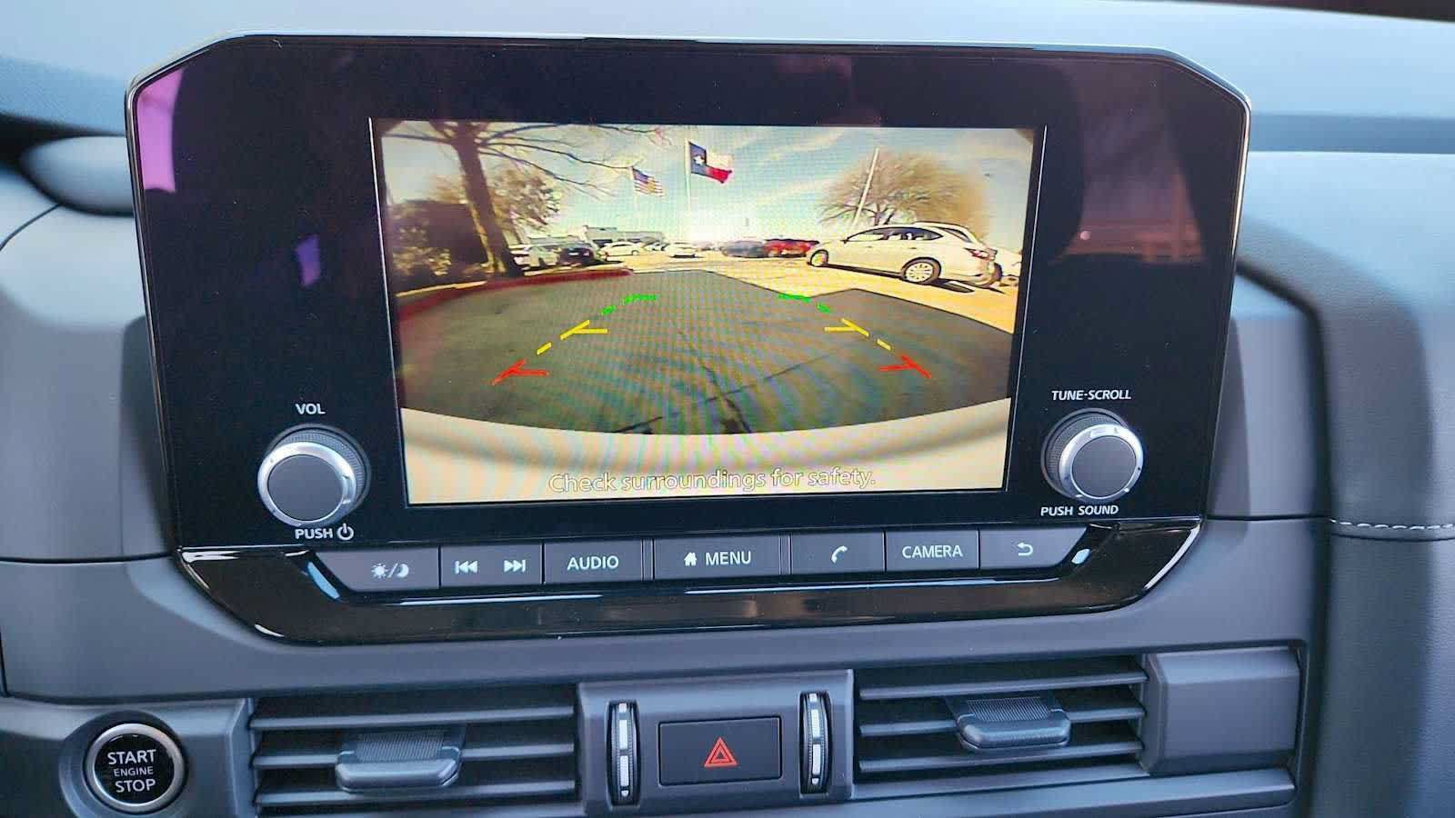 Used 2024 Nissan Pathfinder S FWD image 18