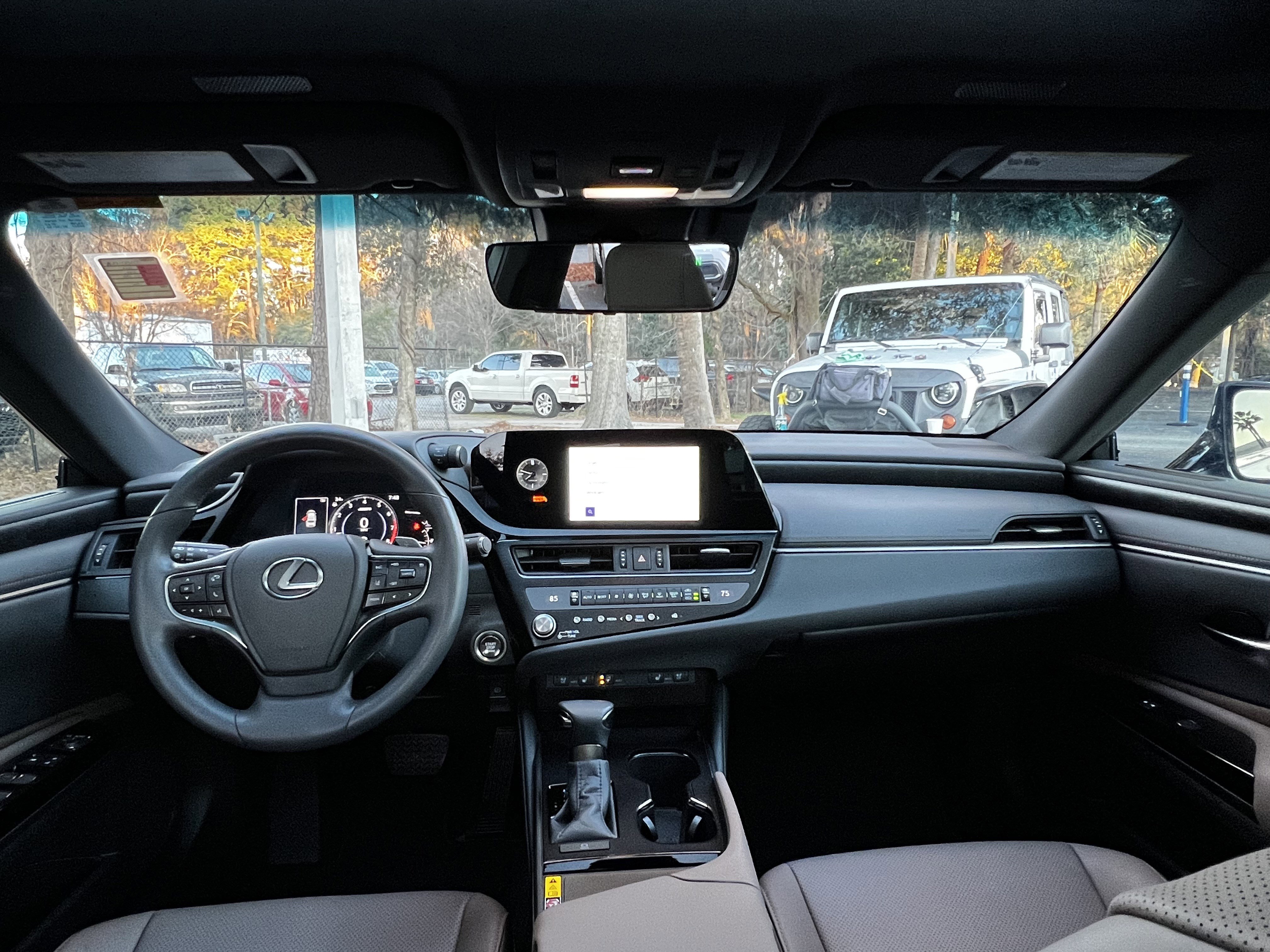 Used 2024 Lexus ES 350 w/ Premium Package image 35