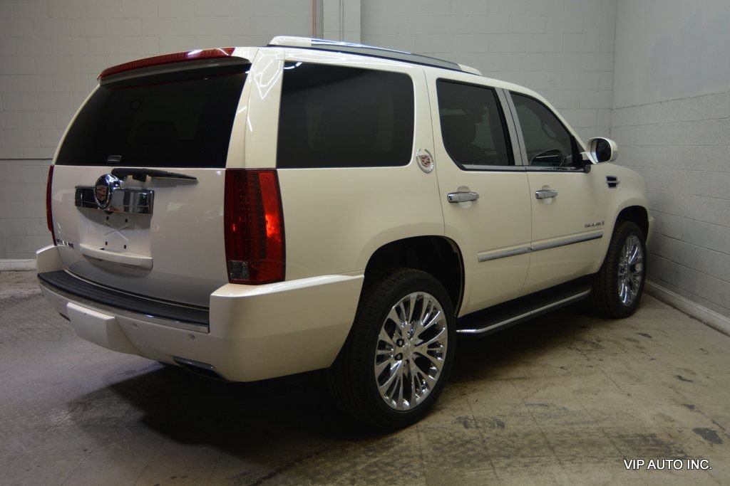 Used 2007 Cadillac Escalade AWD w/ Information Package image 6