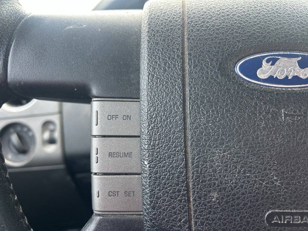 Used 2005 Ford F150 Lariat image 18