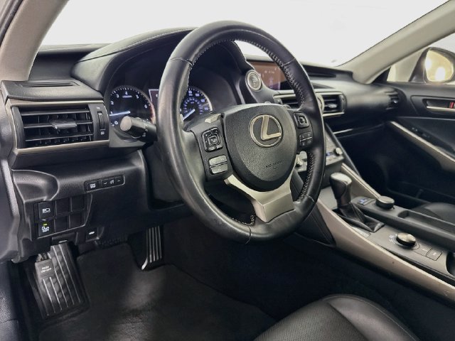 Used 2019 Lexus IS 300 RWD image 20
