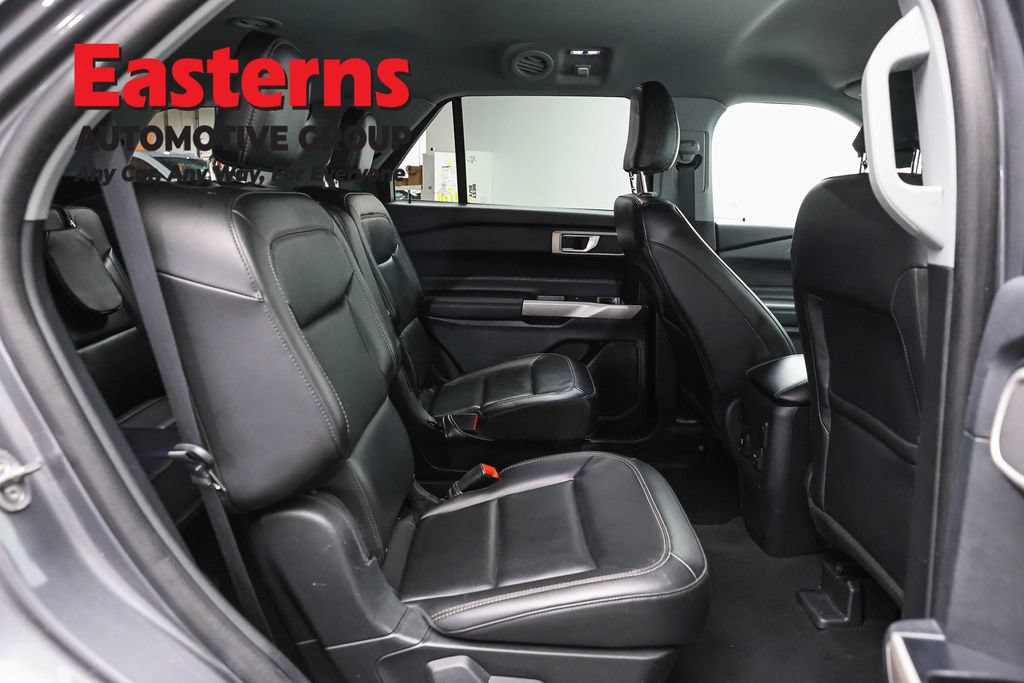 Used 2023 Ford Explorer XLT w/ Equipment Group 202A AWD/4WD image 22