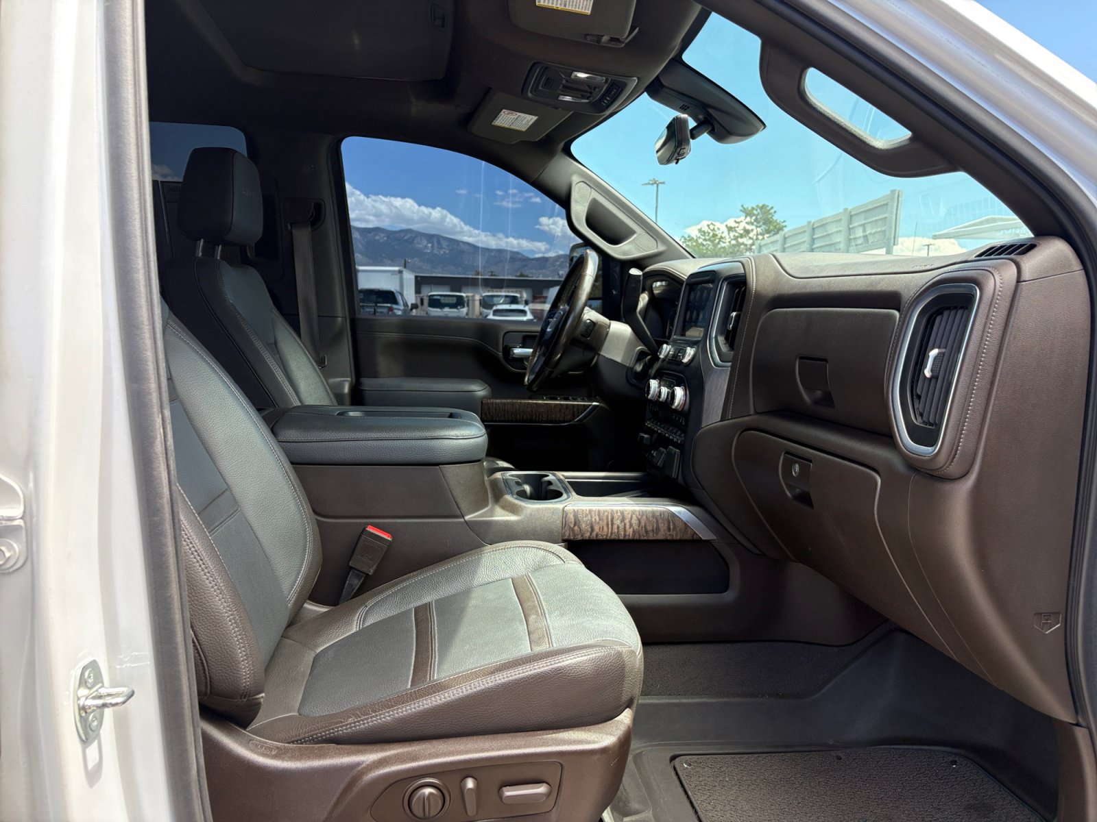 Used 2021 GMC Sierra 2500 Denali w/ Denali Ultimate Package AWD/4WD image 29
