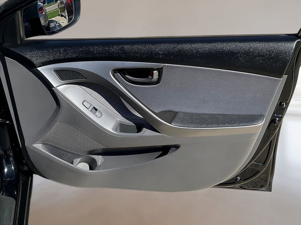Used 2013 Hyundai Elantra Sedan FWD image 25