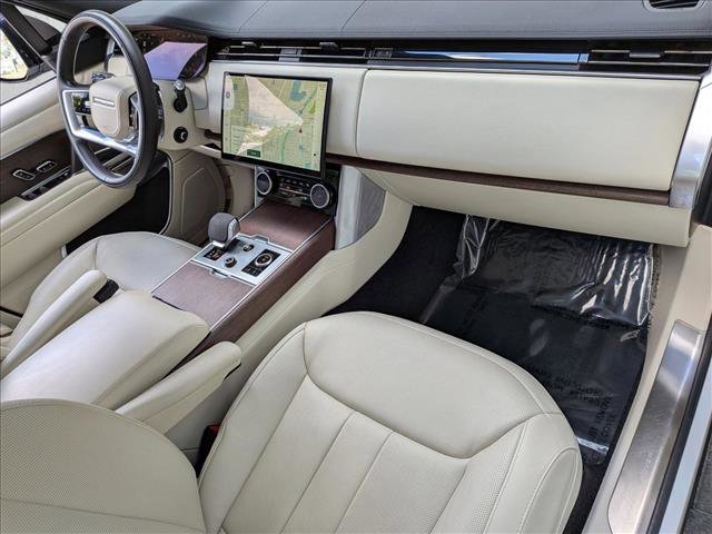 Certified 2023 Land Rover Range Rover SE image 23
