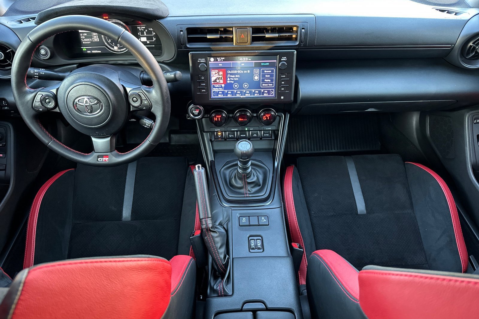 Certified 2024 Toyota GR86 TRUENO Edition image 5