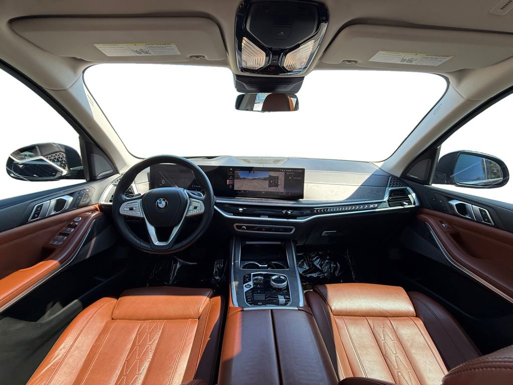 Used 2023 BMW X7 xDrive40i w/ Executive Package image 13