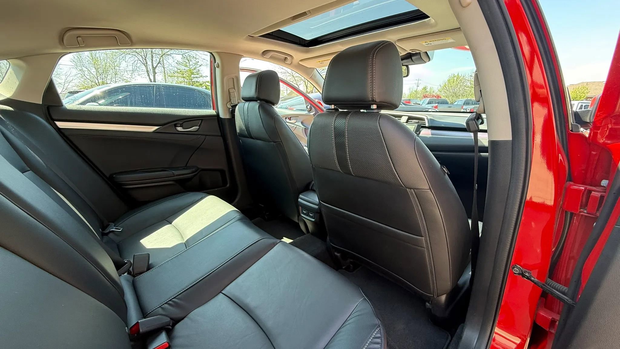 Used 2017 Honda Civic Touring image 12