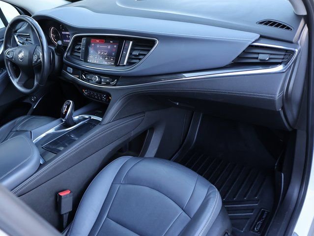 Used 2021 Buick Enclave Essence image 10