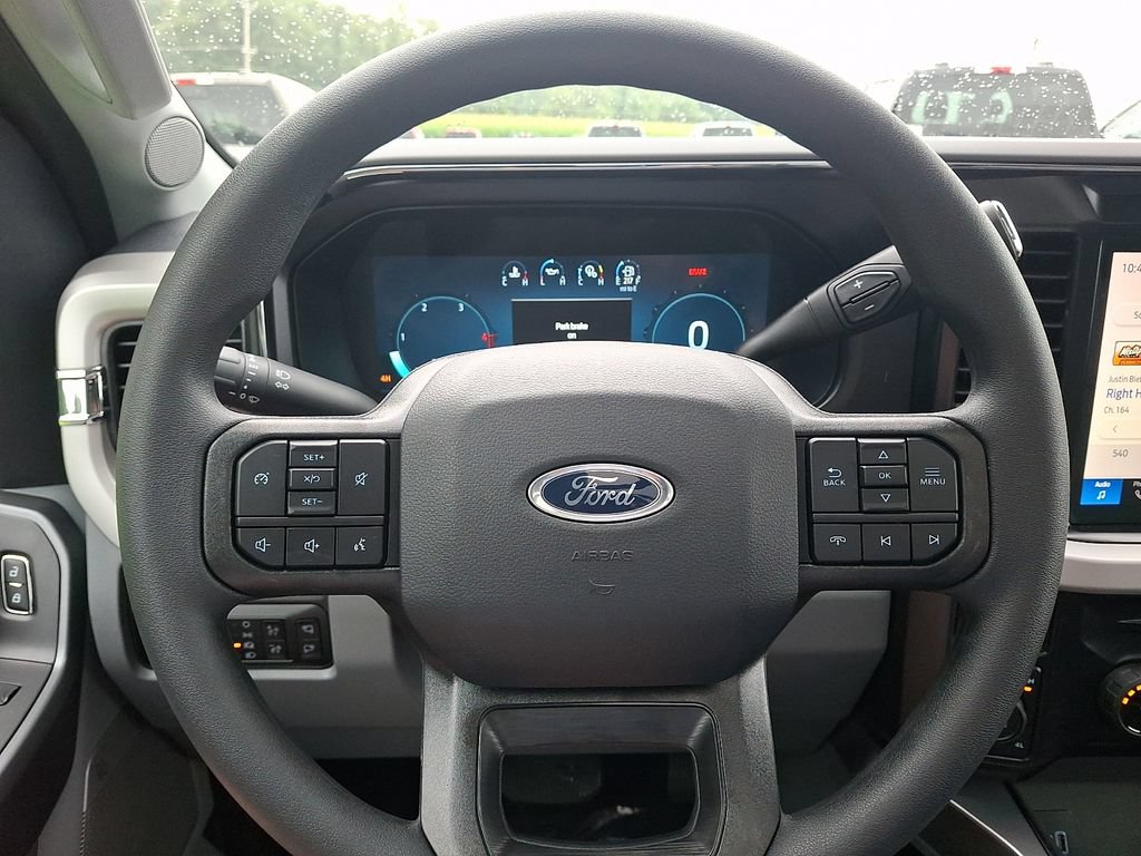 New 2026 Ford F350 XLT w/ XLT Premium Package AWD/4WD image 15