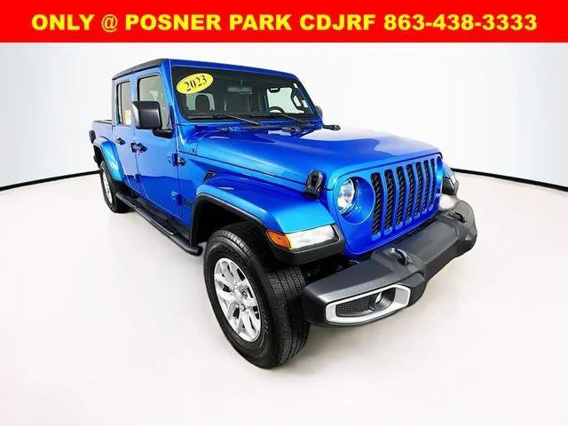 Certified 2023 Jeep Gladiator Sport AWD/4WD image 1