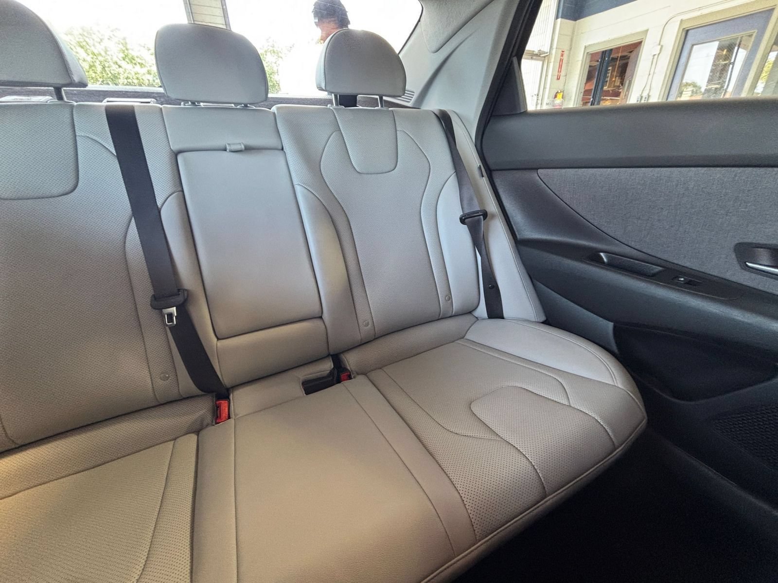 Used 2025 Hyundai Elantra Limited FWD image 38
