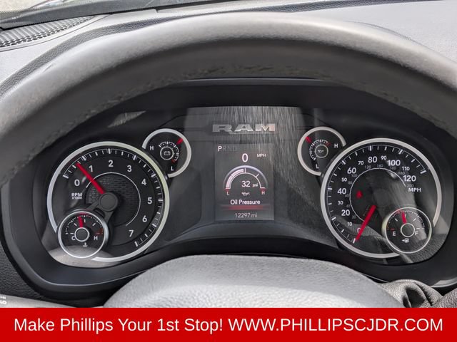 Used 2025 RAM 2500 Big Horn AWD/4WD image 25