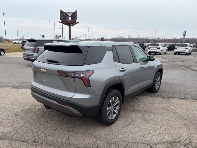 Used 2025 Chevrolet Equinox LT image 6