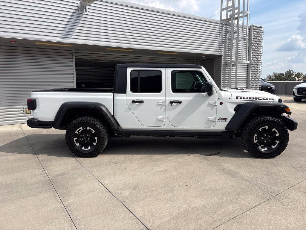 Used 2026 Jeep Gladiator Rubicon AWD/4WD image 8