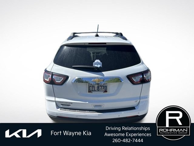 Used 2017 Chevrolet Traverse LT w/ Style and Technology Package FWD image 4