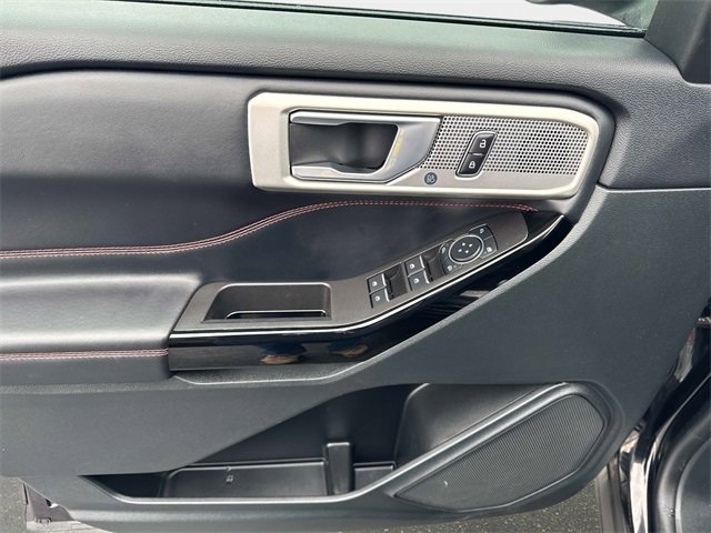 Used 2023 Ford Explorer ST-Line w/ Class IV Trailer Tow Package image 16