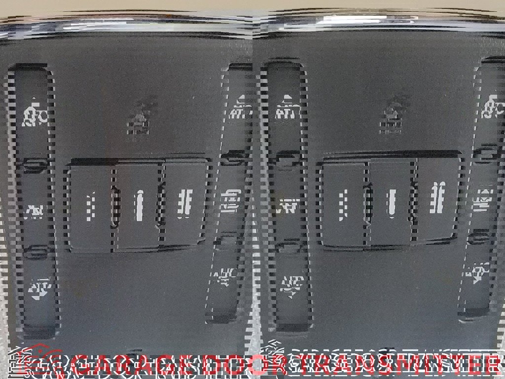 Used 2019 Chrysler 300 Touring L w/ Quick Order Package 22F image 27