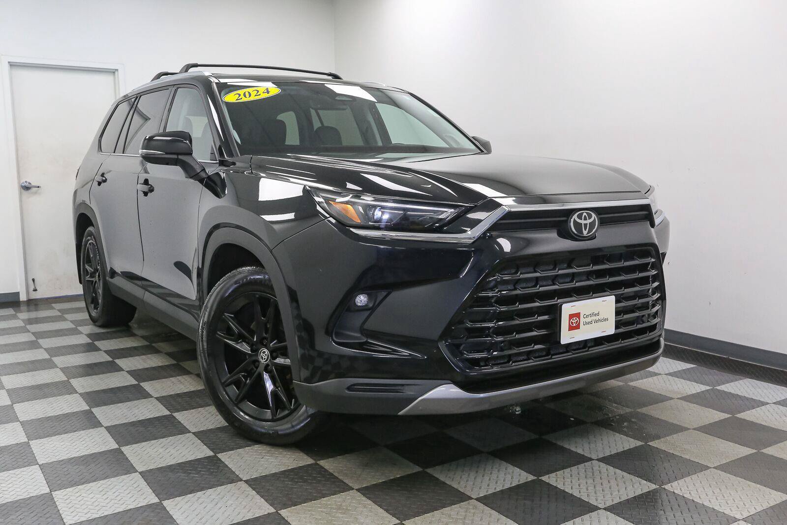 Certified 2024 Toyota Grand Highlander AWD image 3