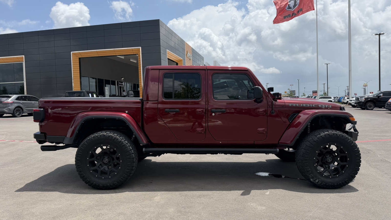 Used 2021 Jeep Gladiator Rubicon AWD/4WD image 4