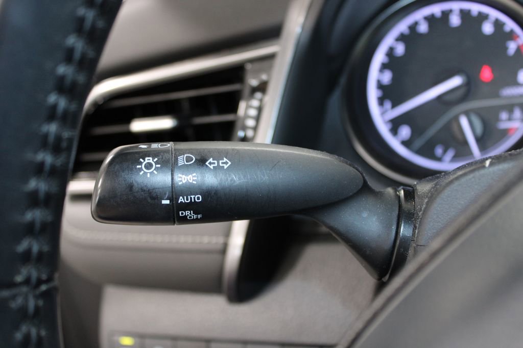 Used 2021 Toyota Camry SE image 22