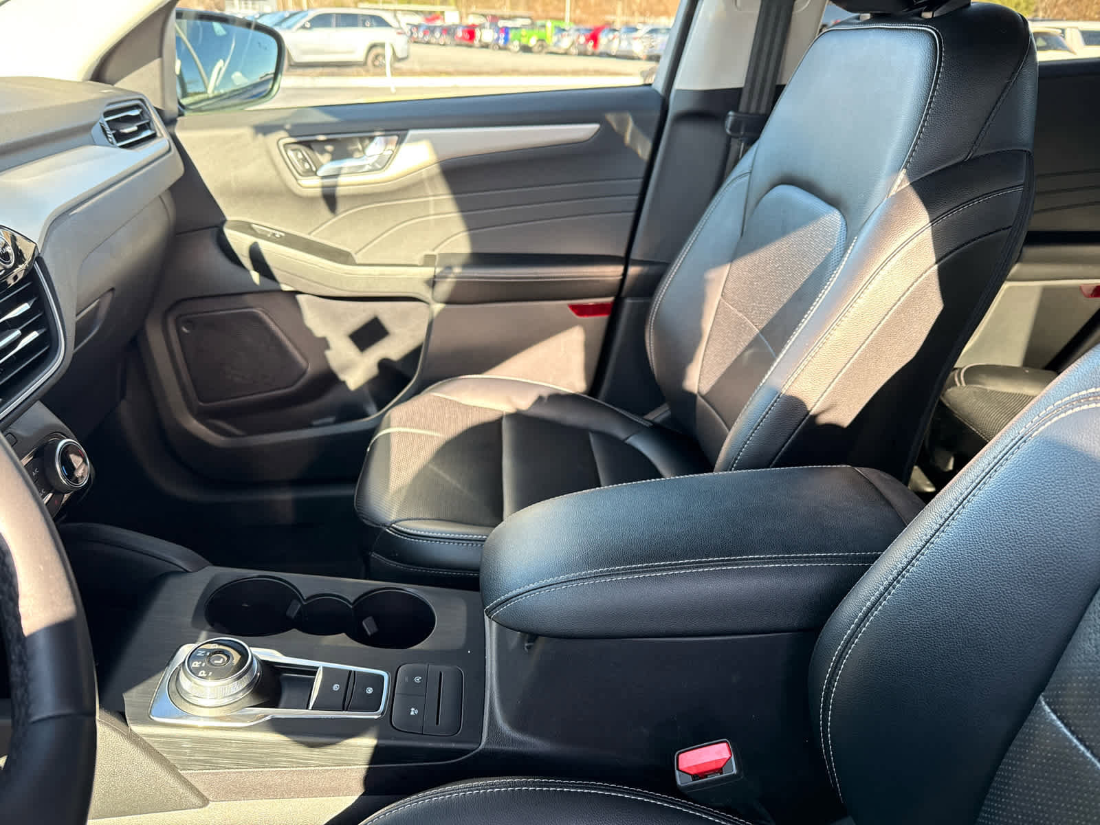 Used 2022 Ford Escape SEL w/ Technology Package image 23