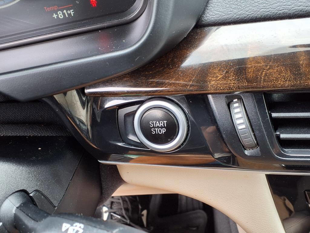Used 2016 BMW X5 xDrive40e image 23