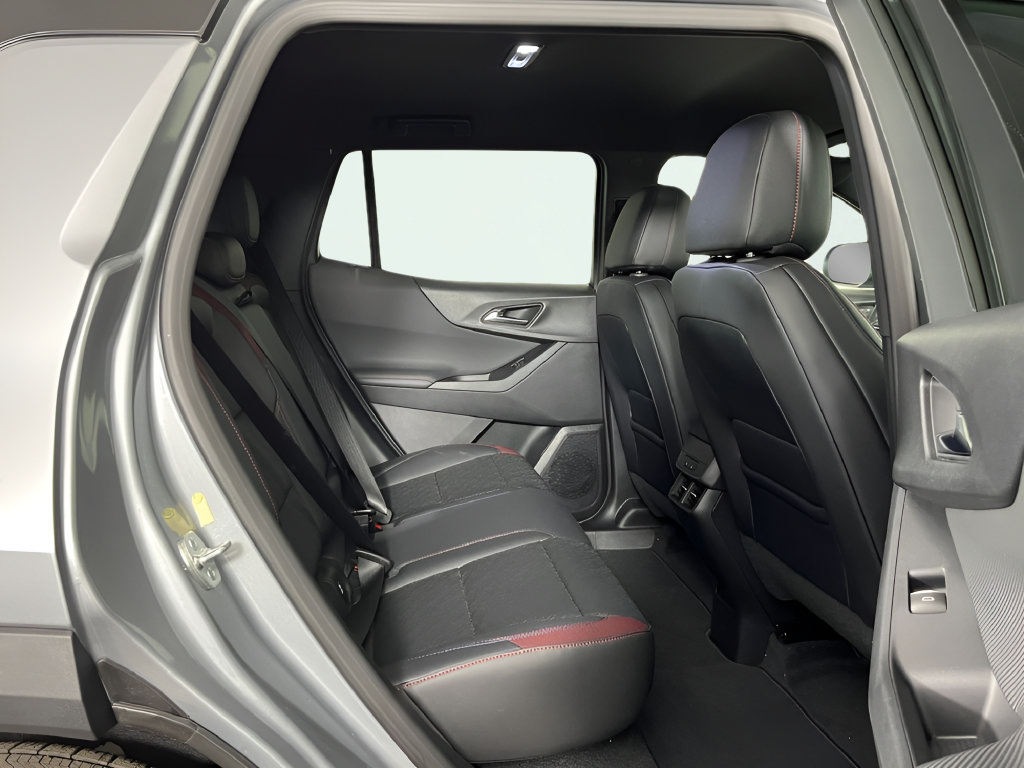 New 2026 Chevrolet Equinox RS w/ Convenience Package III AWD/4WD image 11