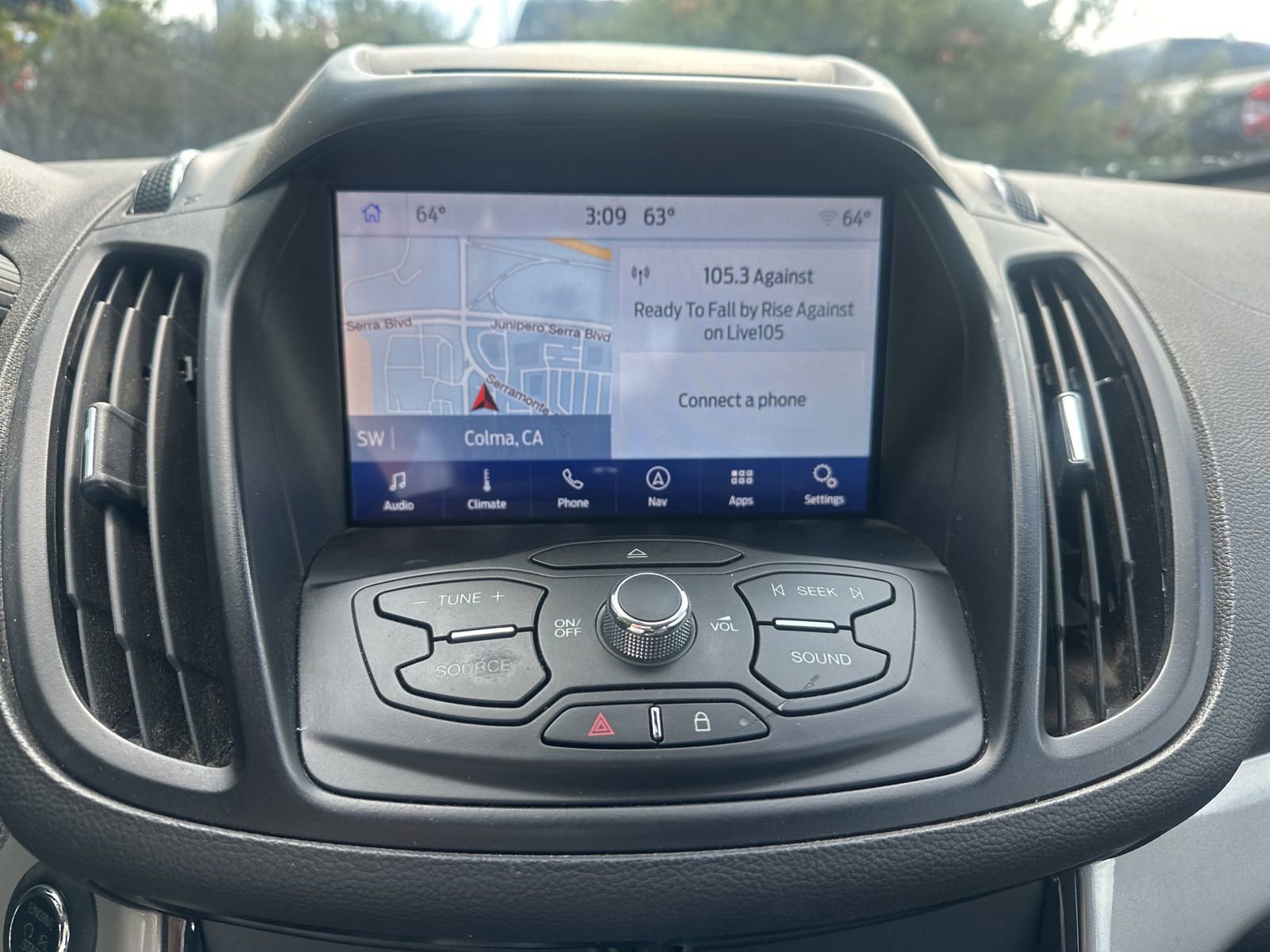 Used 2014 Ford C-MAX Energi SEL FWD image 12