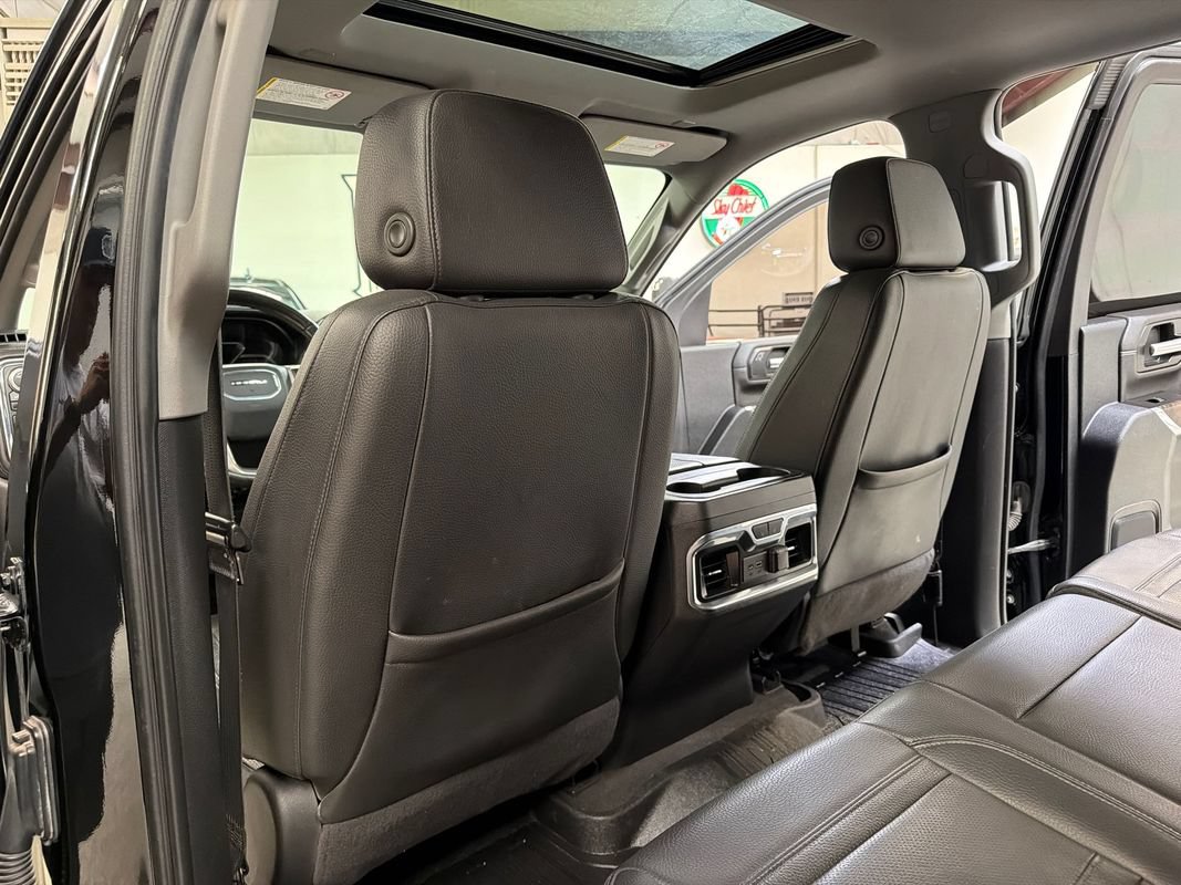 Used 2020 GMC Sierra 3500 Denali w/ Denali Ultimate Package AWD/4WD image 34