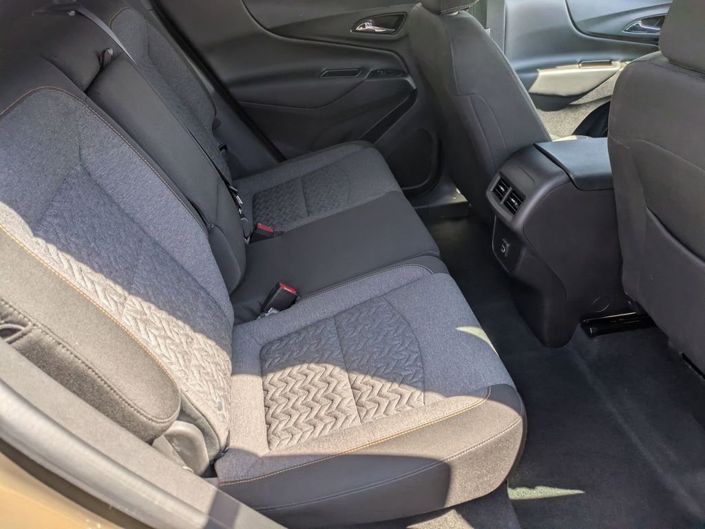 Used 2024 Chevrolet Equinox LT image 23