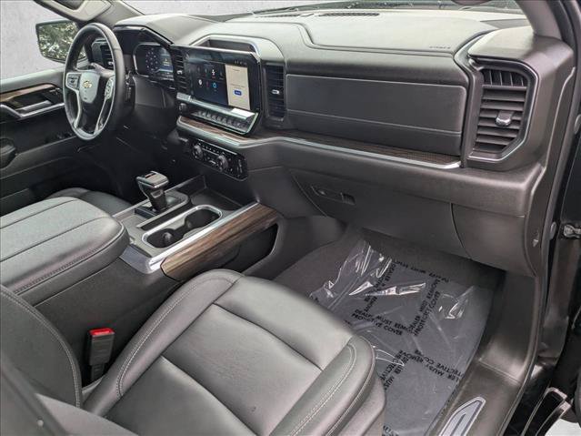 Used 2024 Chevrolet Silverado 1500 LT AWD/4WD image 19