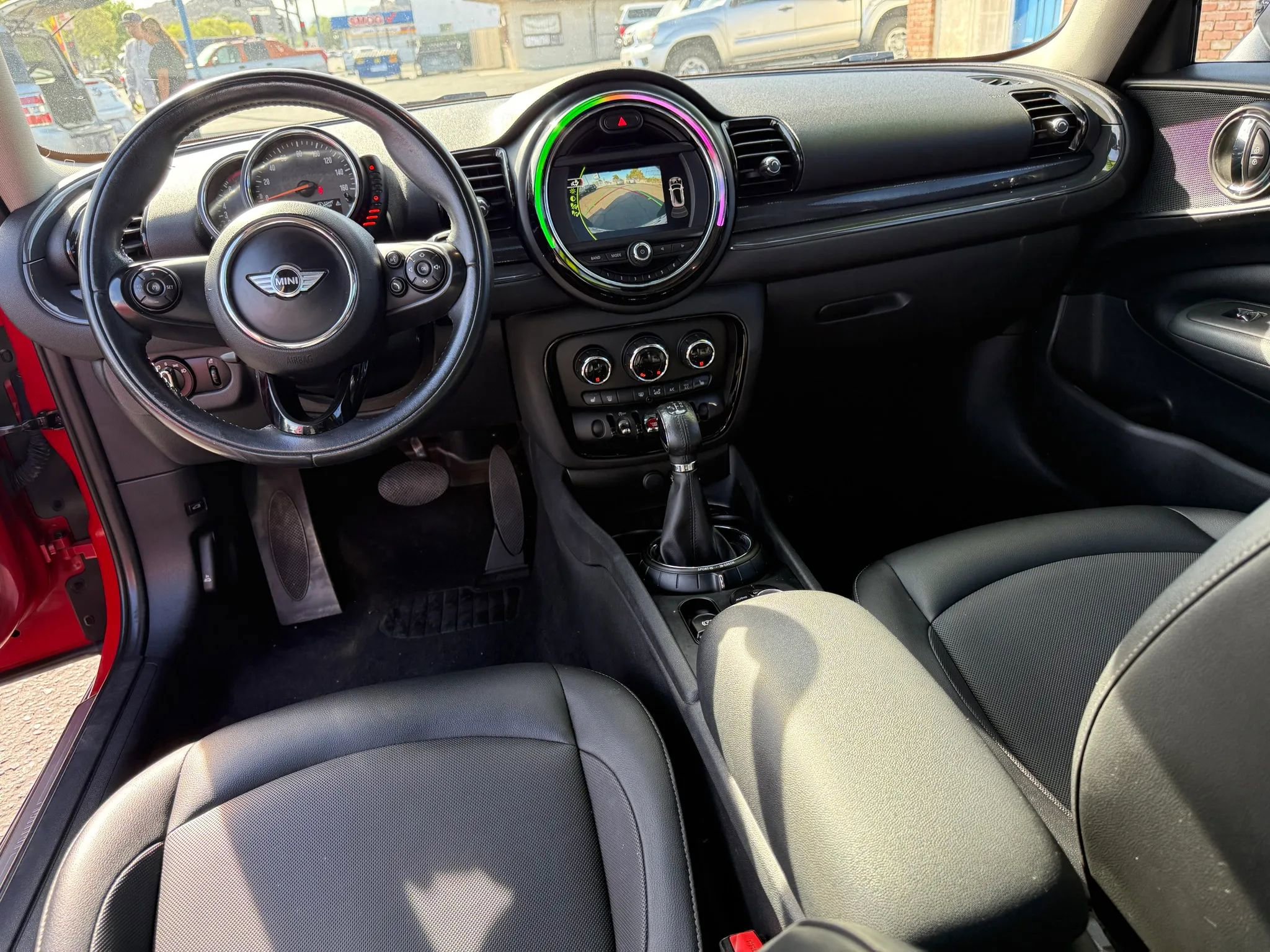 Used 2017 MINI Cooper Clubman image 13