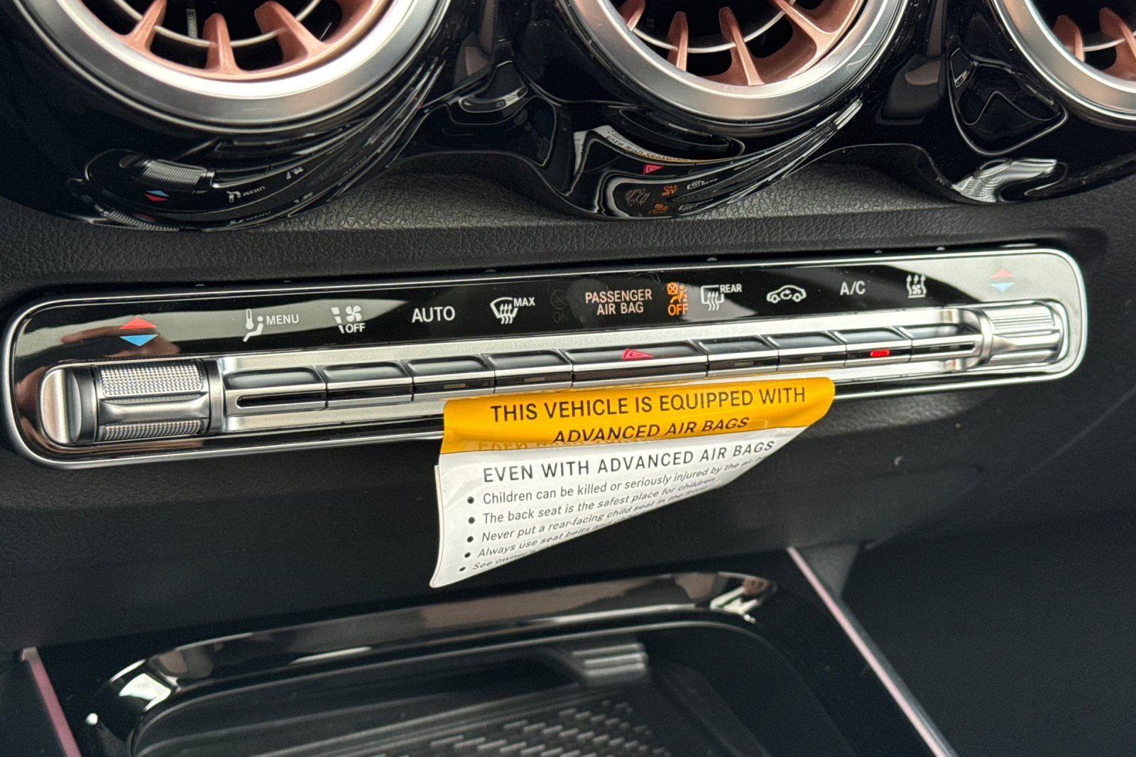 New 2025 Mercedes-Benz EQB 350 4MATIC SUV image 26