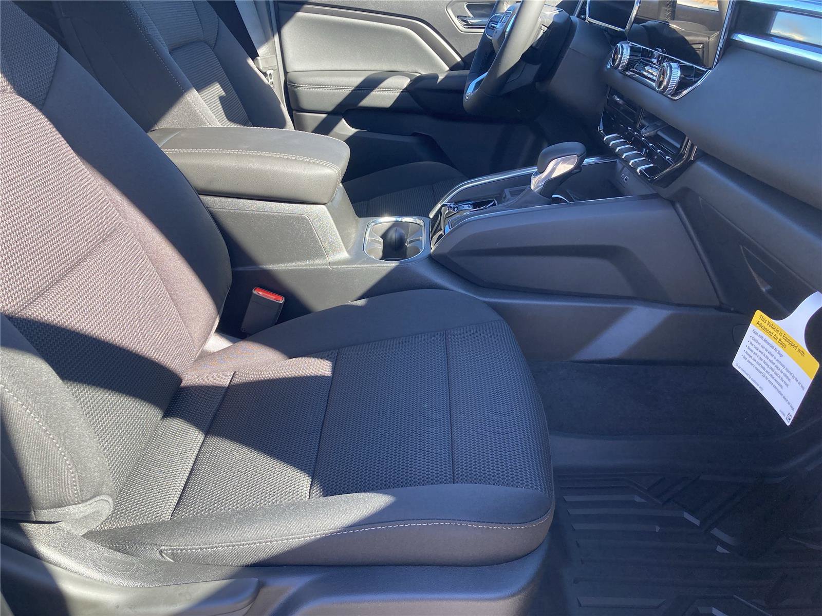 New 2026 GMC Canyon Elevation w/ Convenience Package RWD image 32