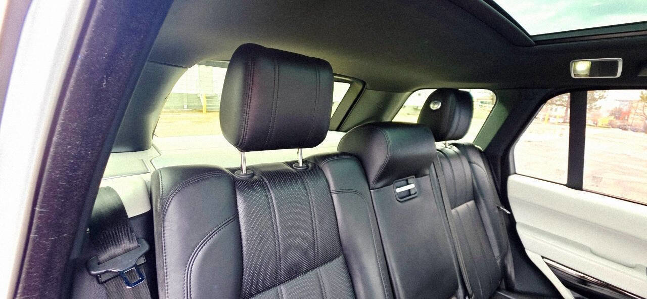 Used 2016 Land Rover Range Rover HSE AWD/4WD image 16