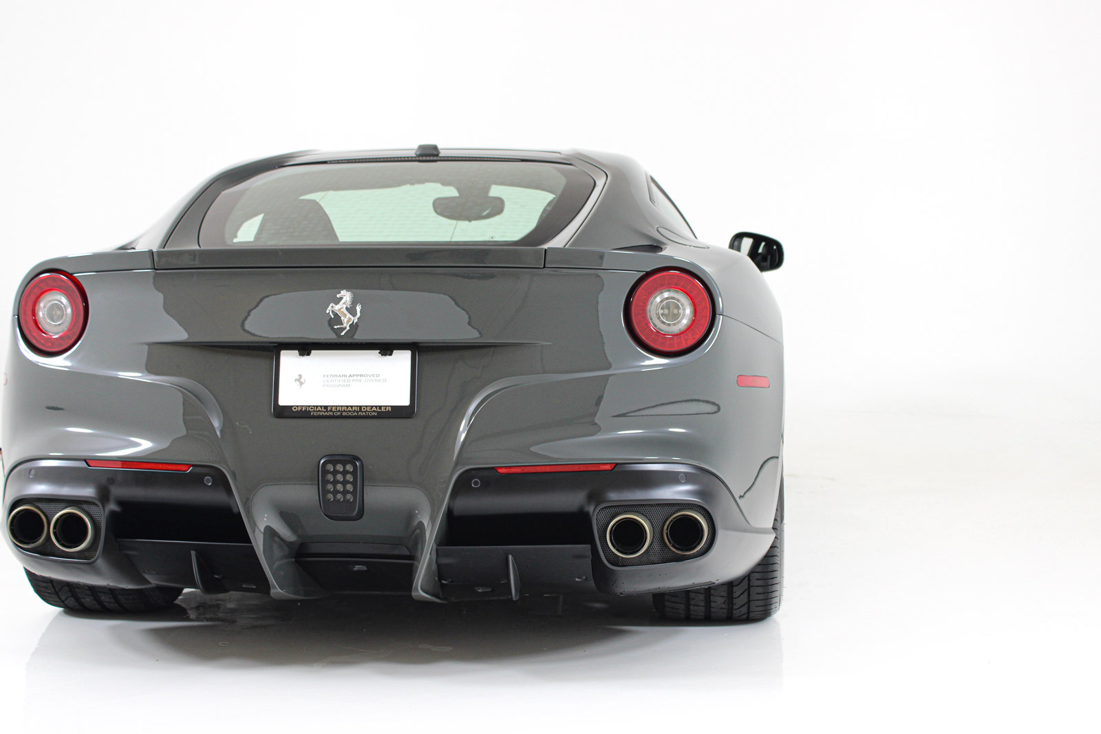 Used 2015 Ferrari F12 Berlinetta RWD image 24