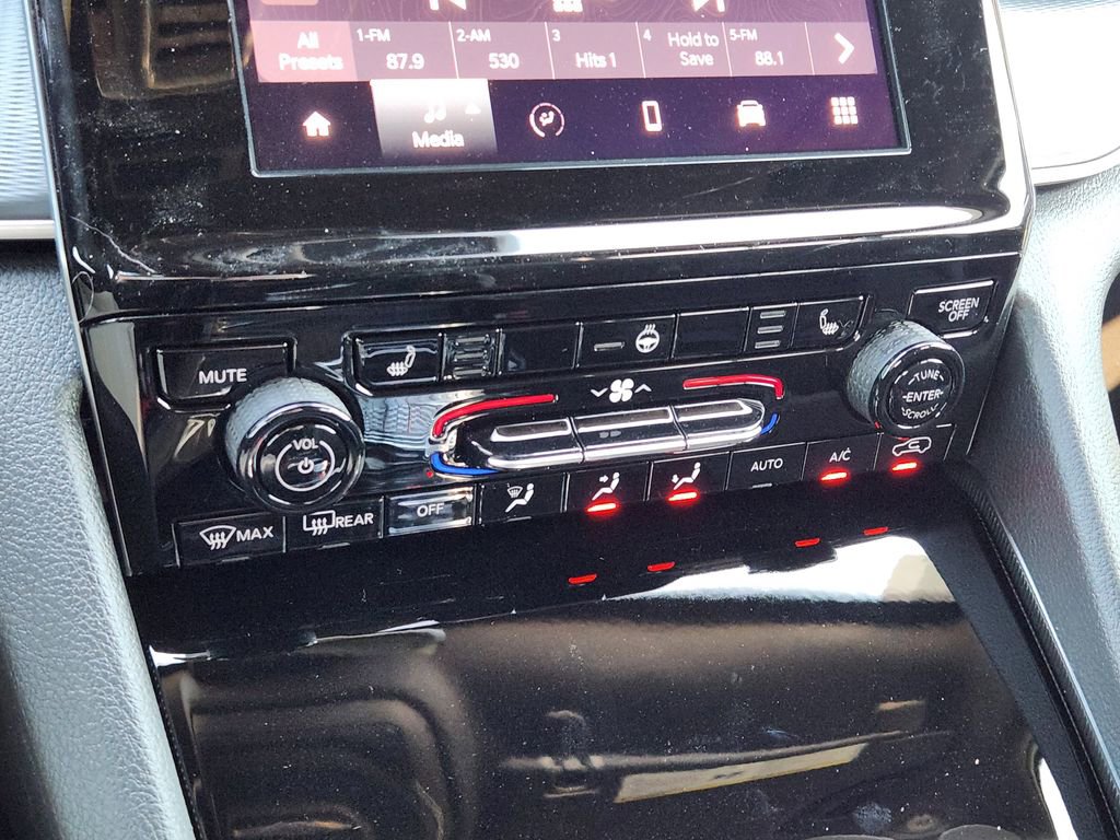 New 2026 Jeep Grand Cherokee L 2WD image 14