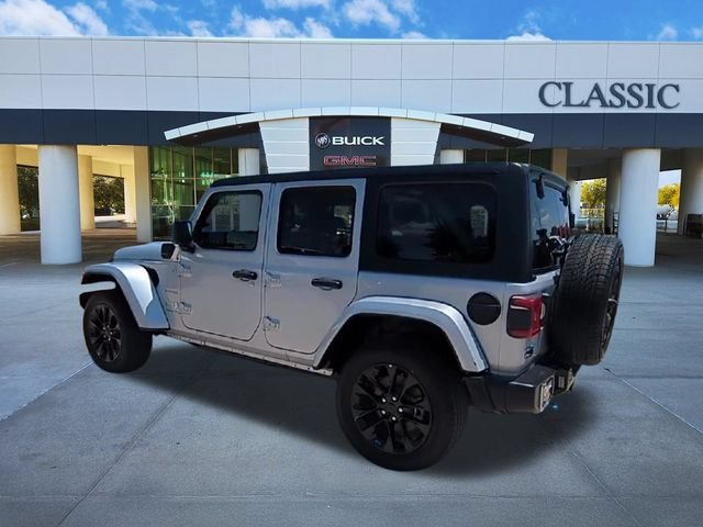 Used 2023 Jeep Wrangler Unlimited Sahara AWD/4WD image 6